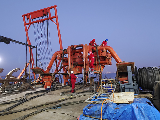 冀東（dōng）油田NP1-1D及其轄區節能低碳示範區建設工程 海（hǎi）底管線後挖溝施工項目開工