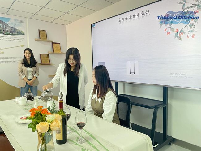 職場禮儀培訓——知禮行天下（xià）